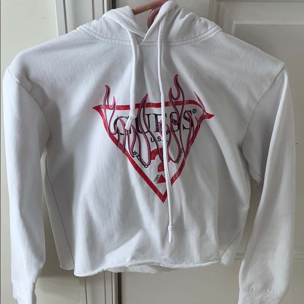 Guess sweatshirt